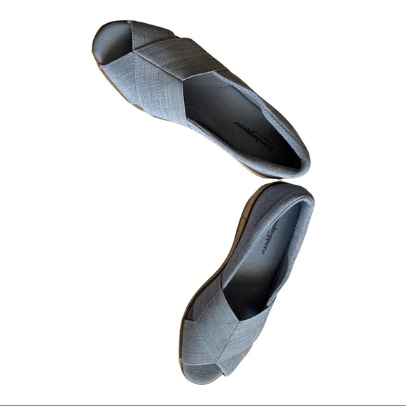 Grasshopper Women’s  Blue Denim Peach Open Toe Canvas Flat , Size 8 - Picture 11 of 15